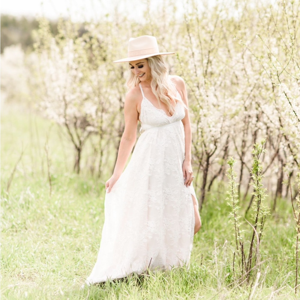 White lace maxi dress